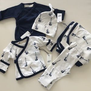 Monica and Andy swaddle box blanket hat shirt set